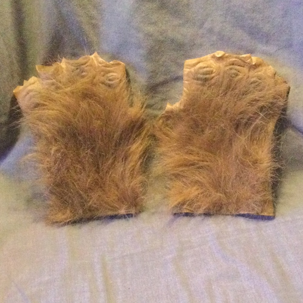 GORILLA HANDS GLOVES